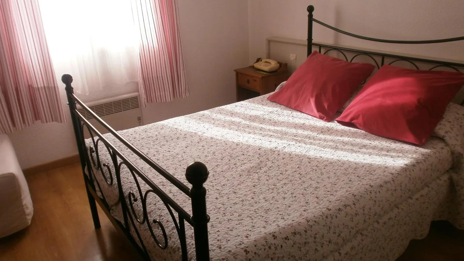 Hotel Le Clos Des Pins Six-Fours-les-Plages
