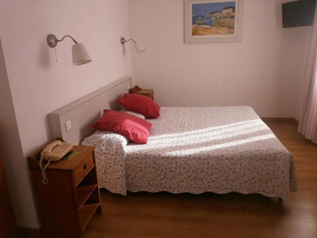 Hotel Le Clos Des Pins Six-Fours-les-Plages 2*,  Frankreich